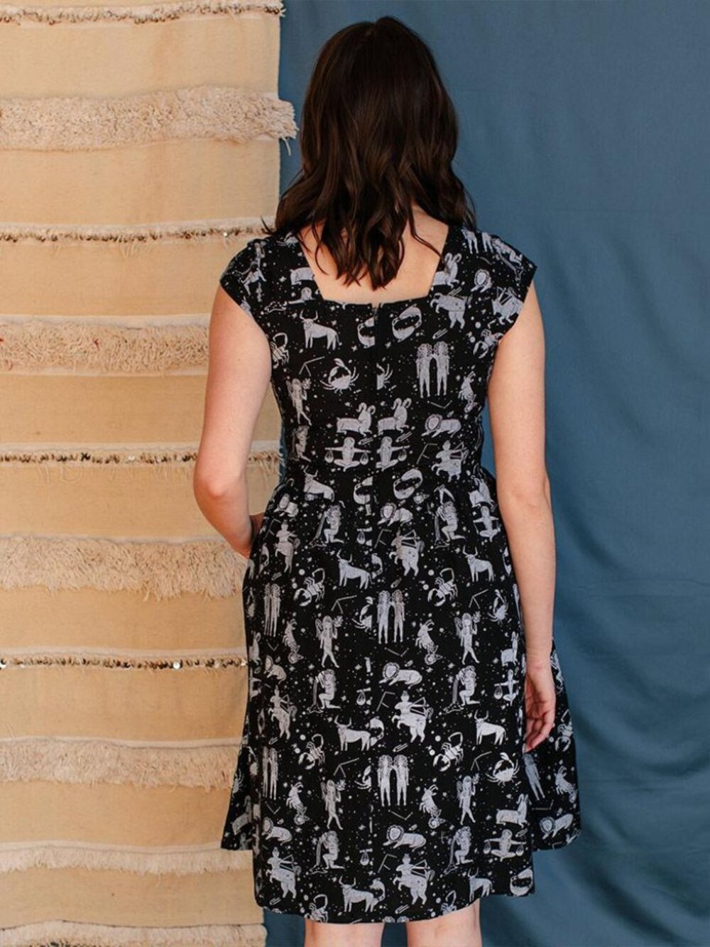 Mata Traders Rupi Zodiac Dress - Astrology Horoscope Stars Tea 60s A-Line Twee - Picture 2 of 6